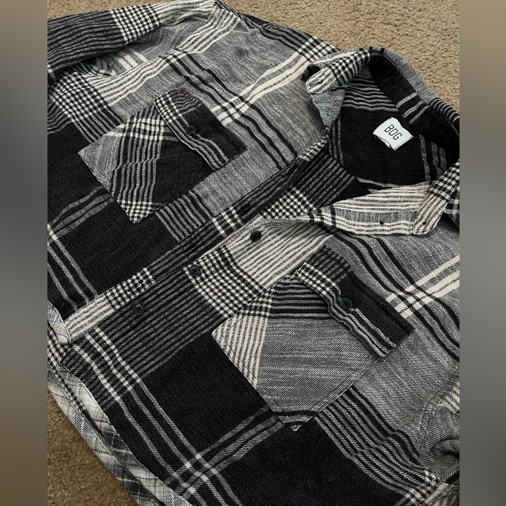 BDG Cropped Plaid Flannel